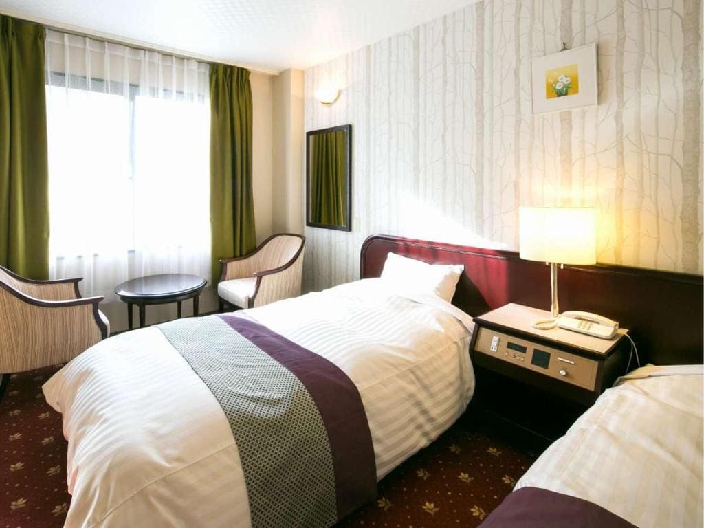 Room with Tatami Area room - Image 1