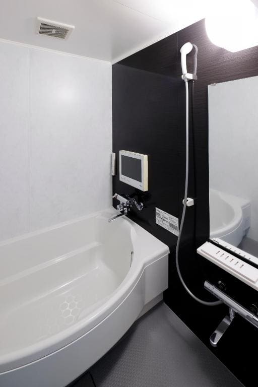 Deluxe Twin Room room - Image 2