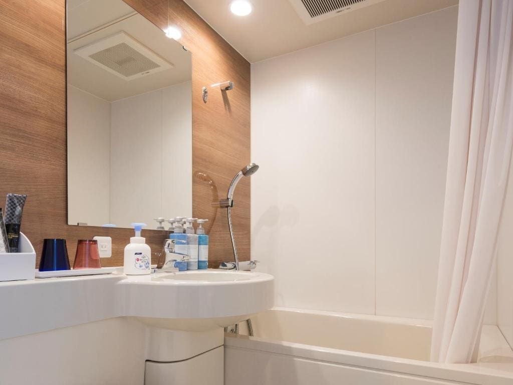 Double Room with Small Double Bed - Non-Smoking room - Image 1