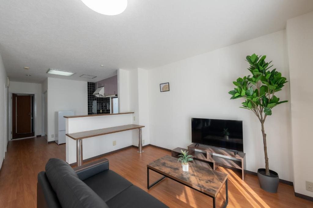 Deluxe Family Suite room - Image 1
