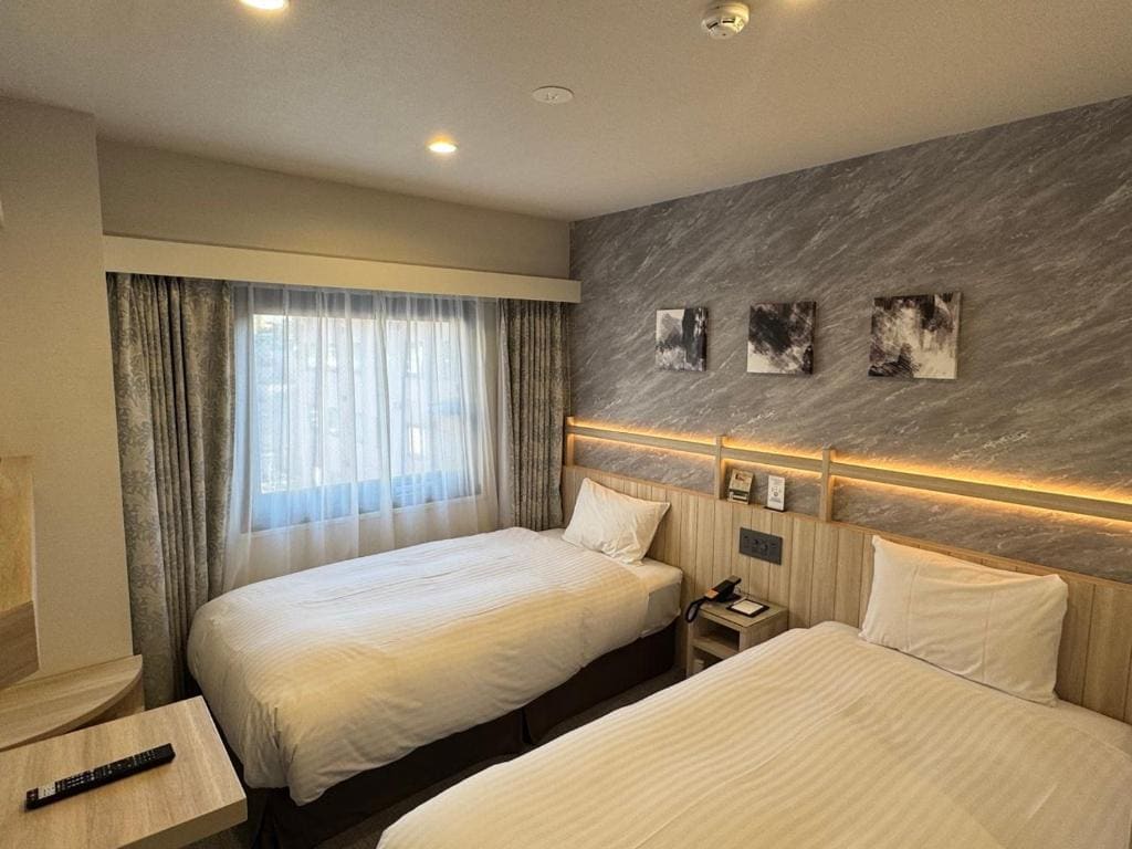 Family Room room - Image 2