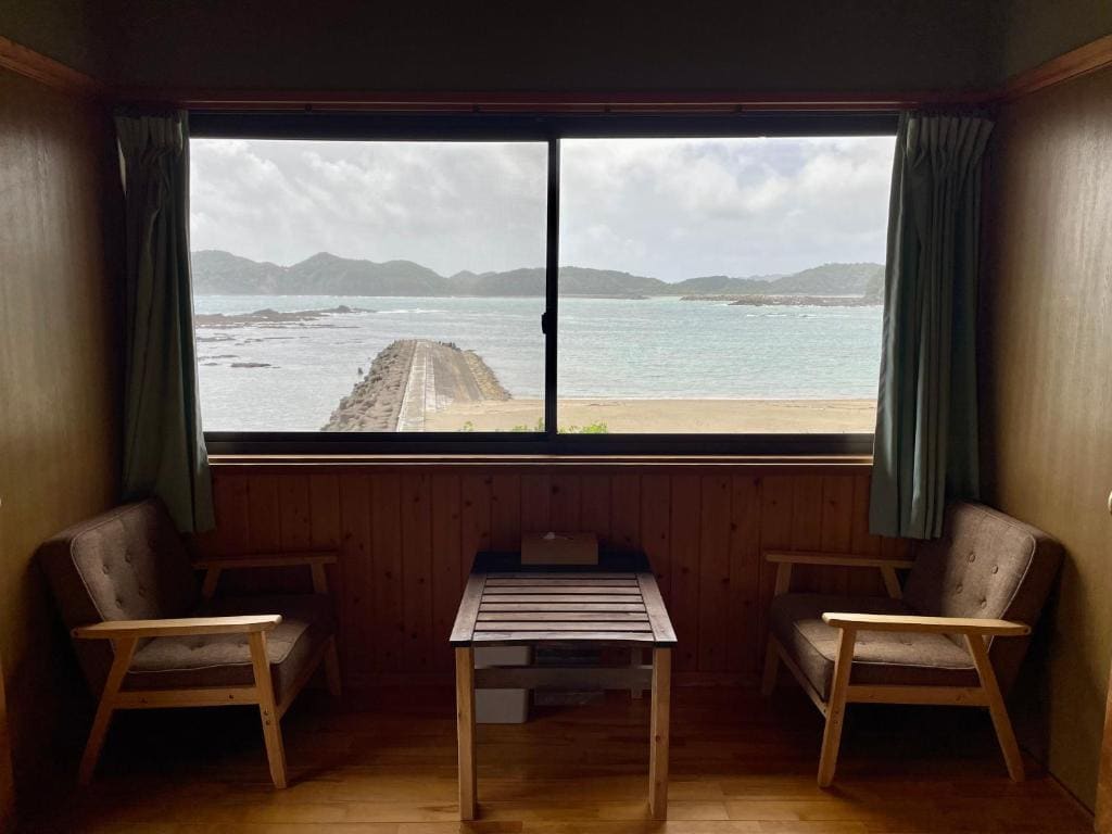 Quadruple Room with Sea View room - Image 2