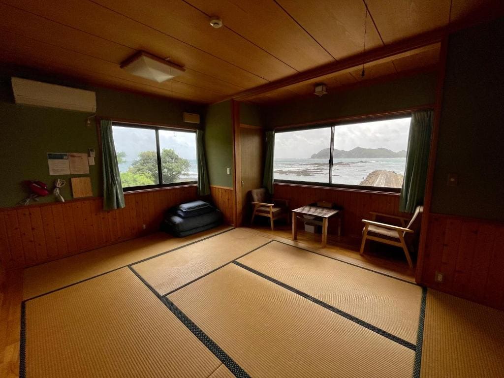 Quadruple Room with Sea View room - Image 1