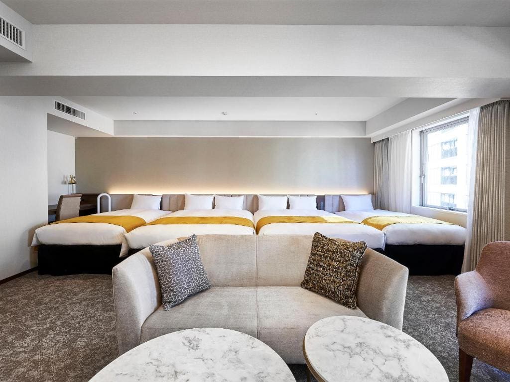 Junior Suite with 2 Extra Beds - Non-Smoking room - Image 1
