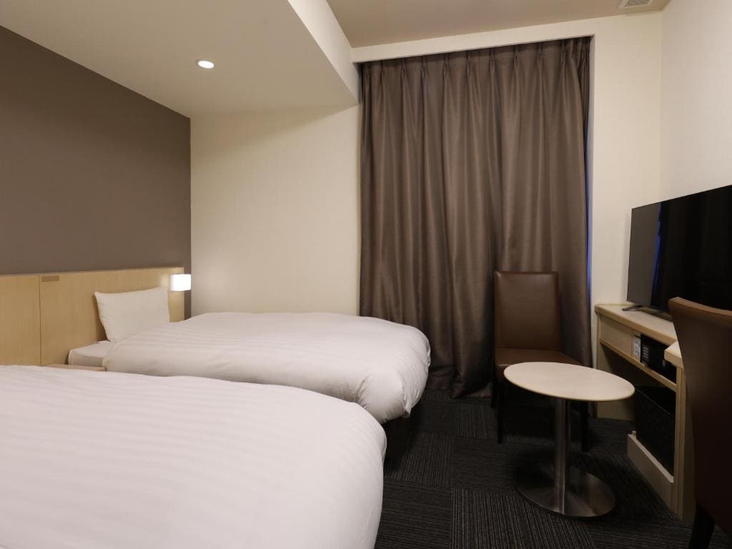 Twin Room - Non-Smoking room - Image 2