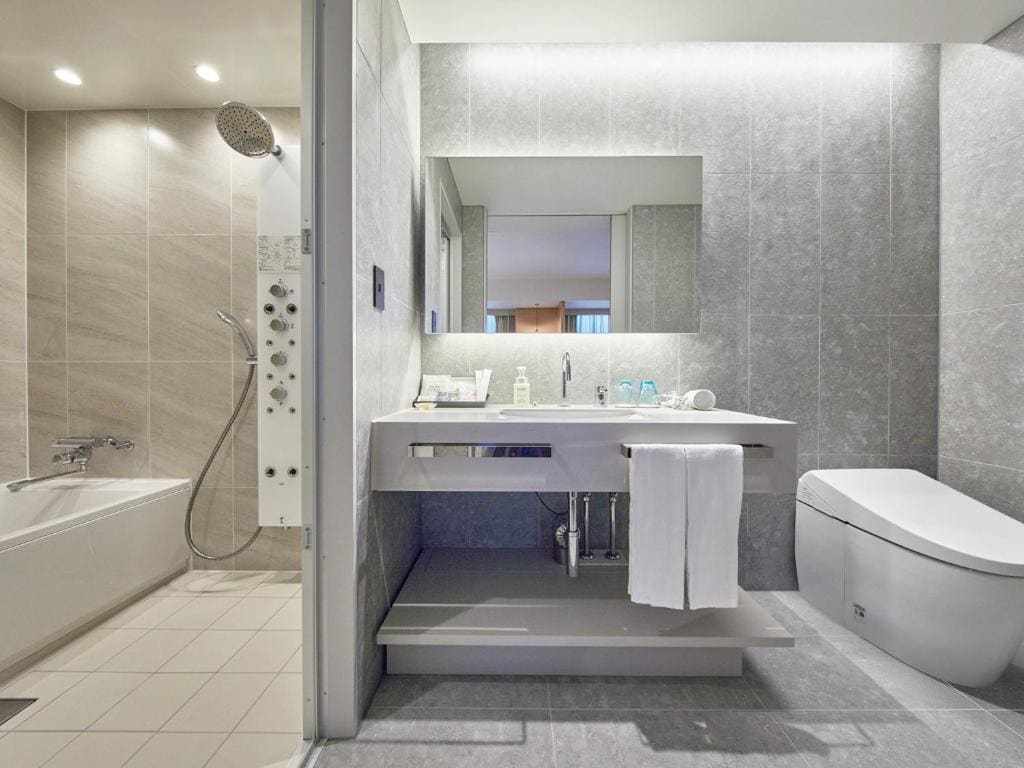 Dorsett Suite room - Image 1
