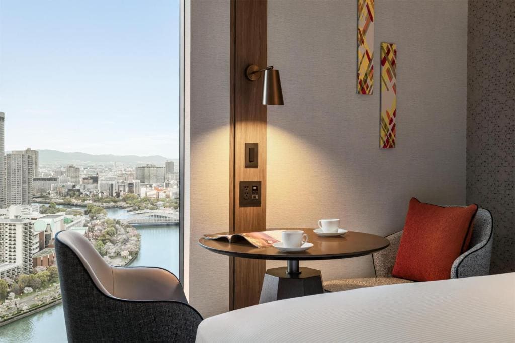 Executive King Room with River View room - Image 3