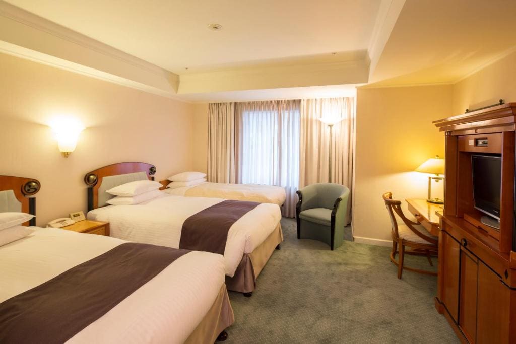 Small Double Room - Non-Smoking (2 Adult) room - Image 1