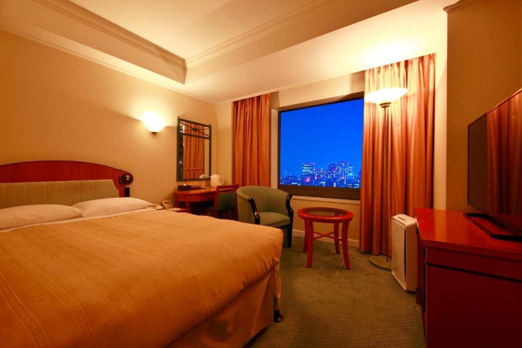 Small Double Room - Non-Smoking (1 Adult) room - Image 1