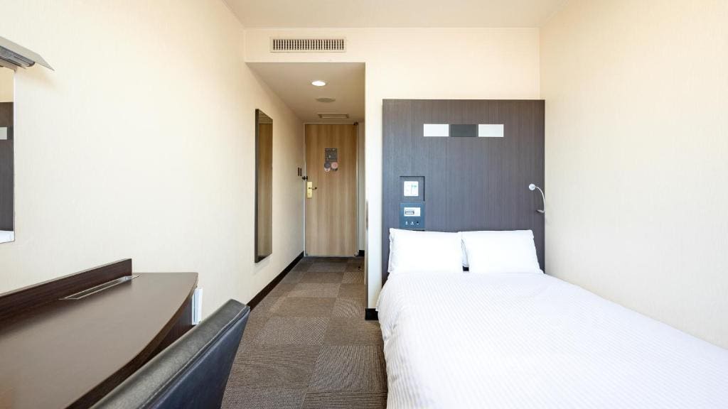 Economy Double Room room - Image 3