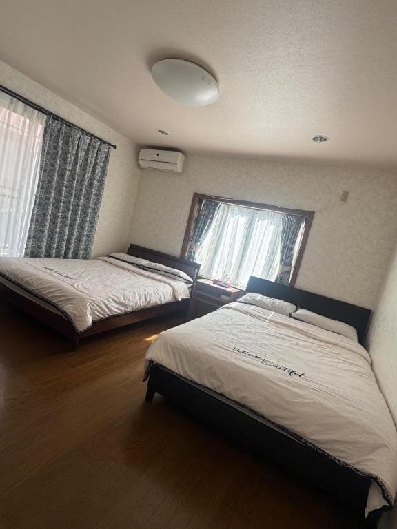 Holiday Home room - Image 3