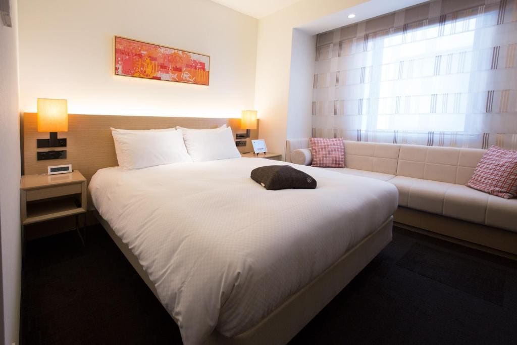 Deluxe Double Room - Non-Smoking room - Image 2