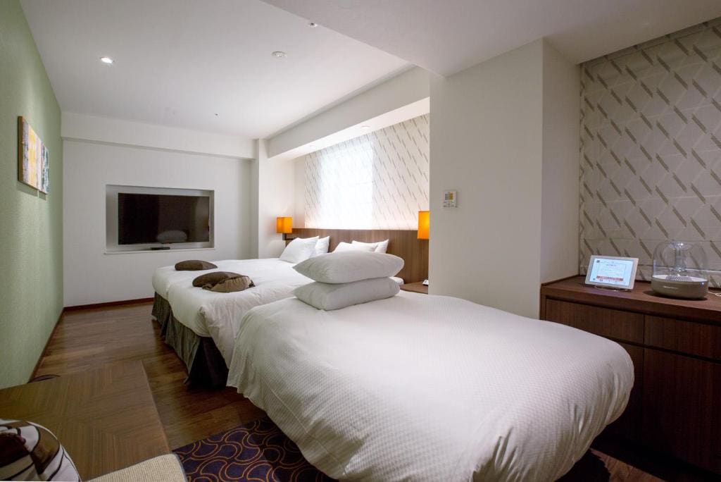 Deluxe Triple Room - Non-Smoking room - Image 1