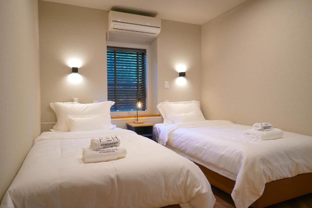 Triple Room with Private Bathroom room - Image 2