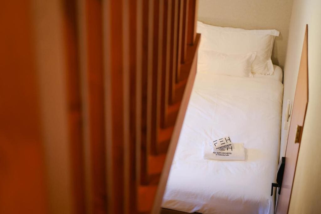 Quadruple Room with Private Bathroom room - Image 1