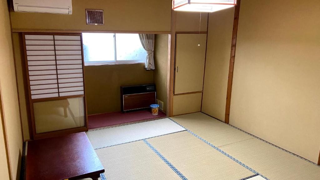 Japanese-Style Room room - Image 2