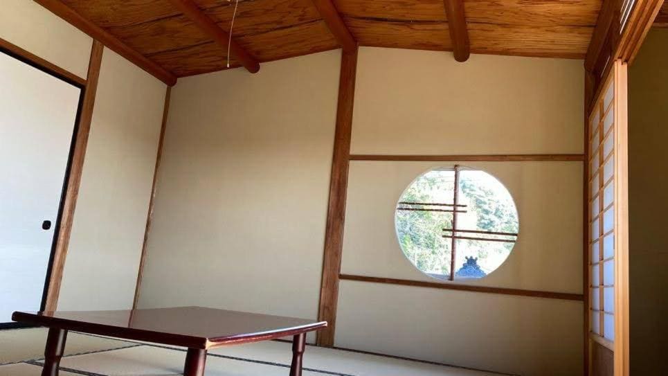 Quadruple Room with Shared Bathroom room - Image 3