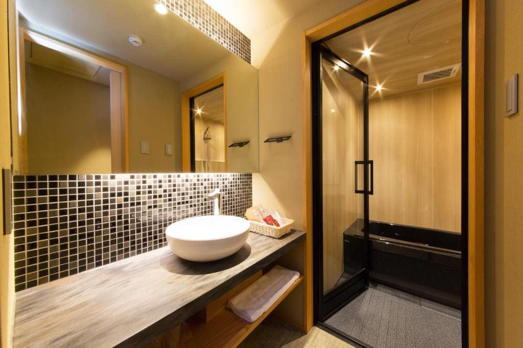 Superior Twin Room with Garden View room - Image 1