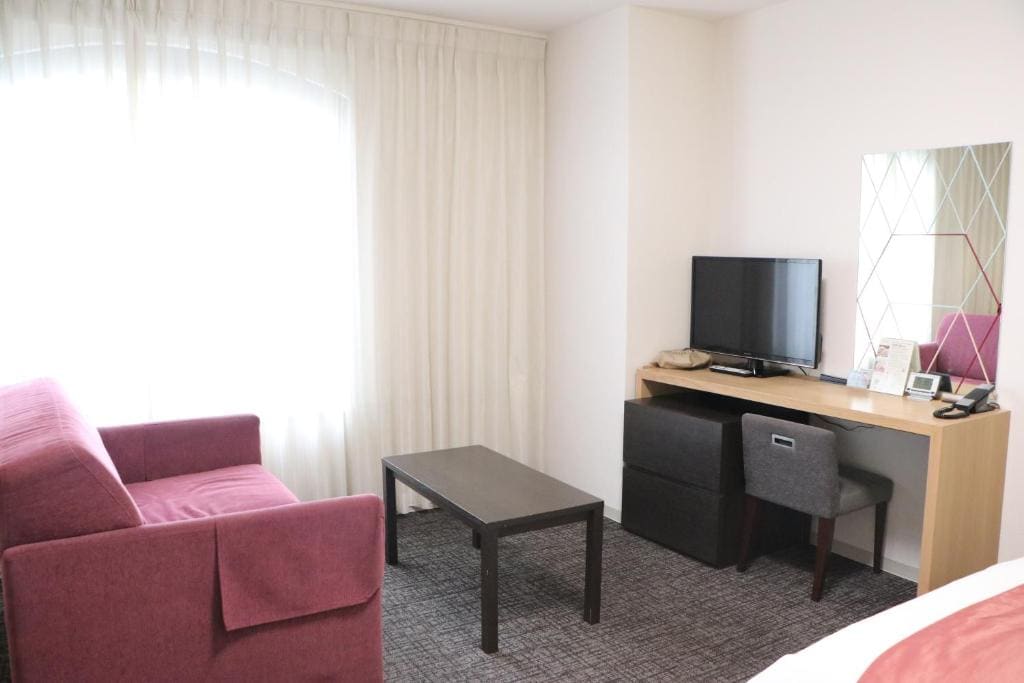 Superior Twin Room room - Image 2