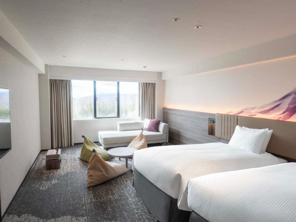 Executive Family Room with Two Single Beds and Trundle Bed room - Image 1