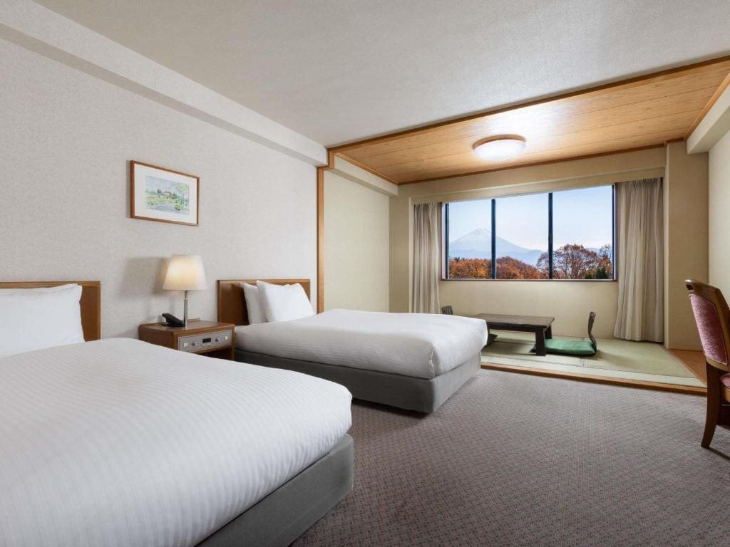 Japanese-Western Style Classic Room with Two Single Beds and Two Futon Beds room - Image 1