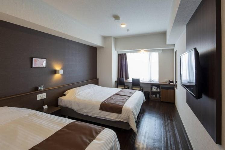 Semi Double Room - Non-Smoking - Lower Floor room - Image 2