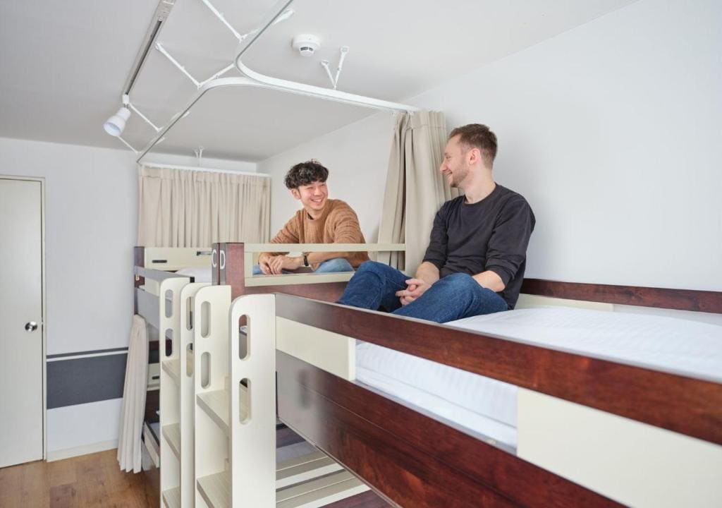 Bunk Bed in Mixed Dormitory Room room - Image 2