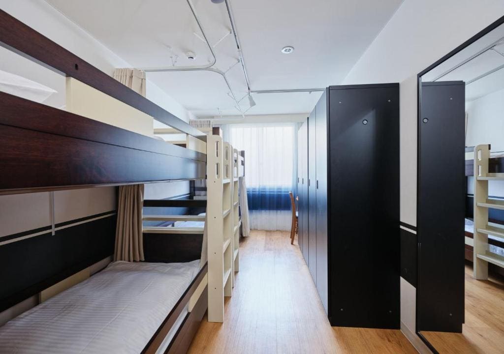 Bunk Bed in Mixed Dormitory Room room - Image 1