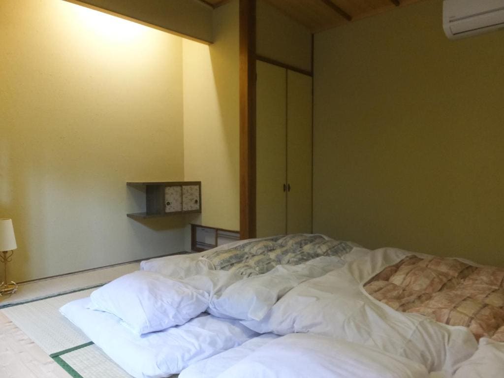 Deluxe Twin Room room - Image 2