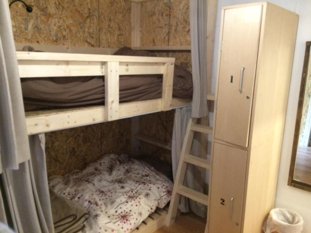 Bunk Bed in Female Dormitory Room - Non-Smoking room - Image 2