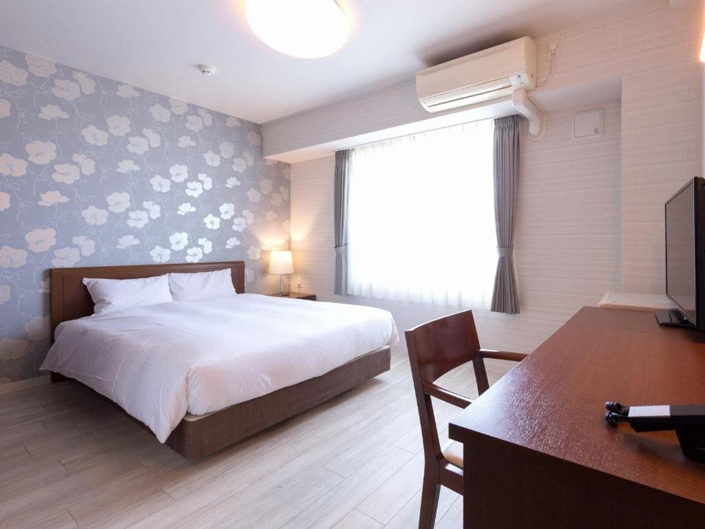 Double Room - Non-Smoking room - Image 3