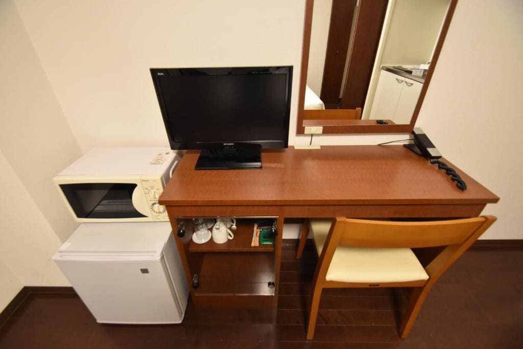 Double Room with Small Double Bed - Non-Smoking room - Image 2