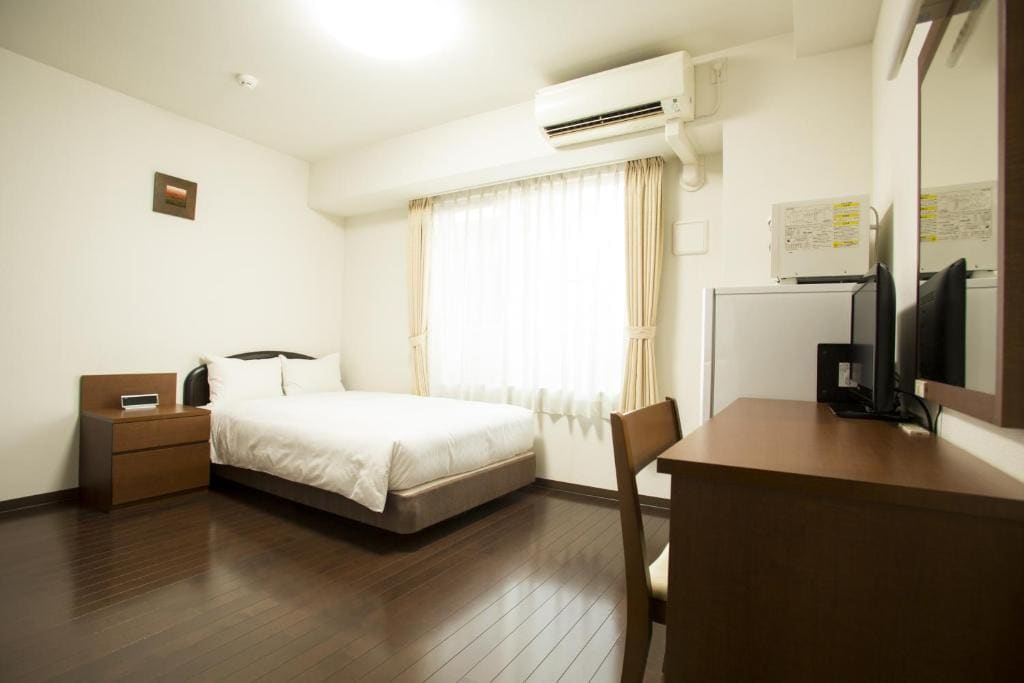 Double Room with Small Double Bed - Non-Smoking room - Image 3