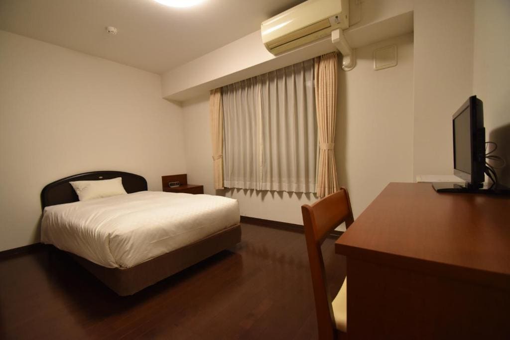 Single Room - Smoking room - Image 1