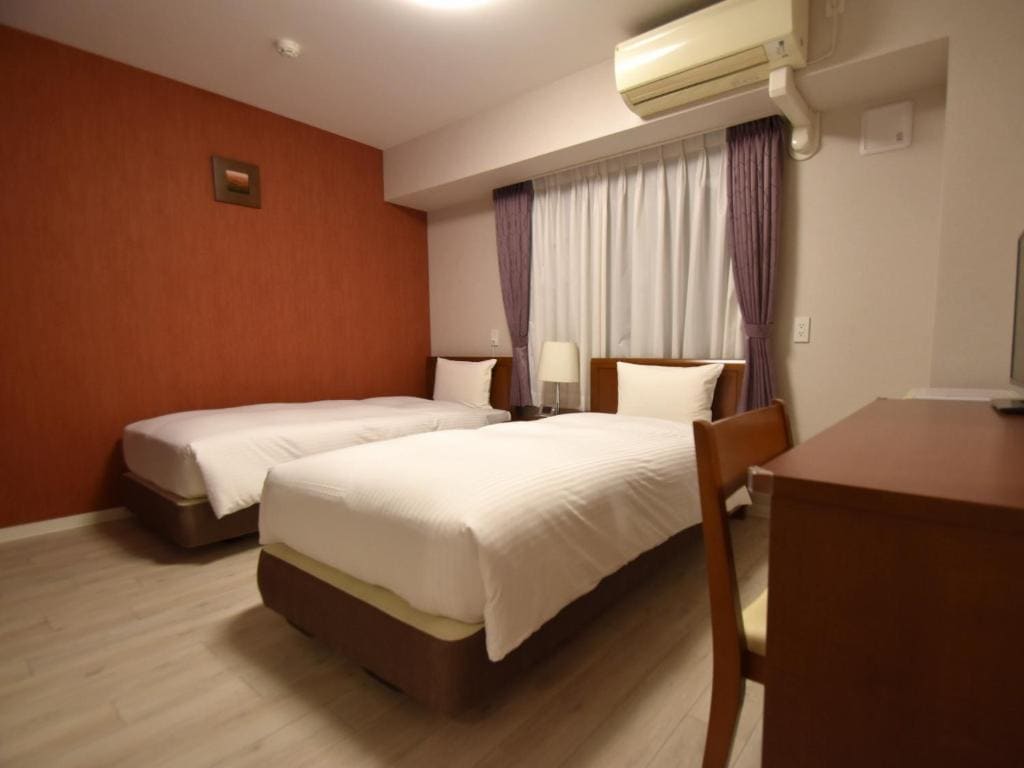 Twin Room - Non-Smoking room - Image 1