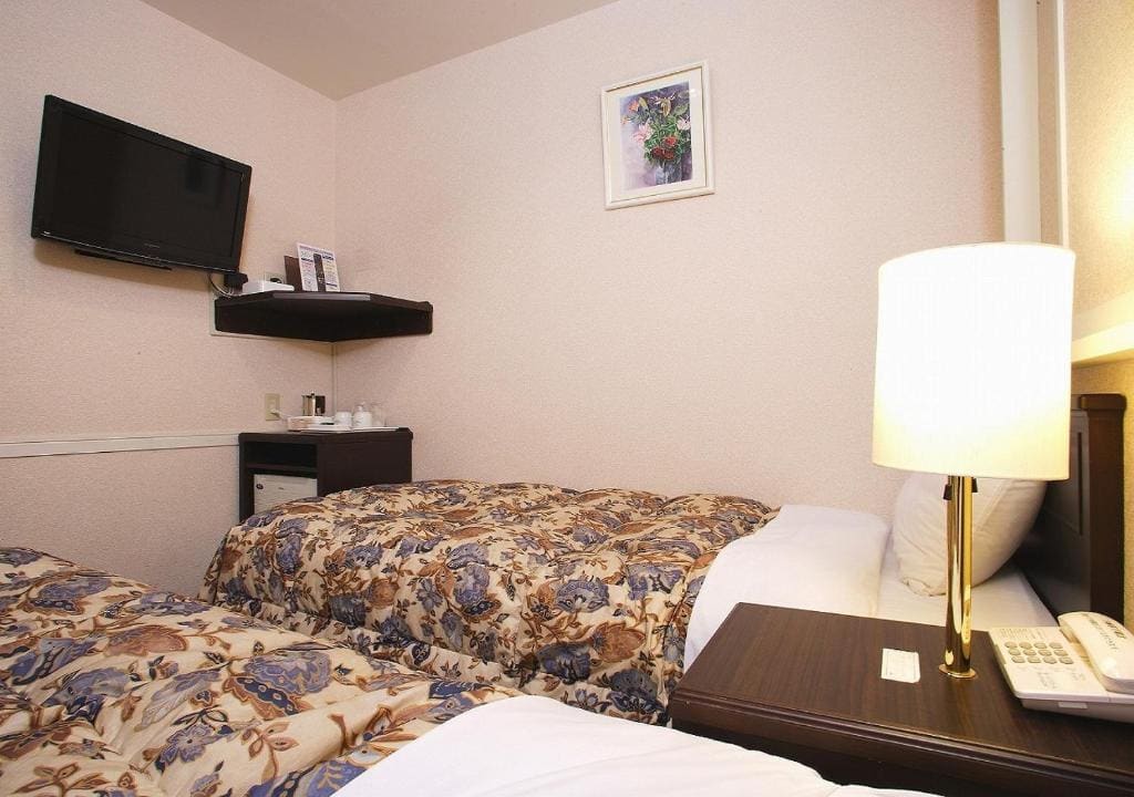 Twin Room - Smoking room - Image 2