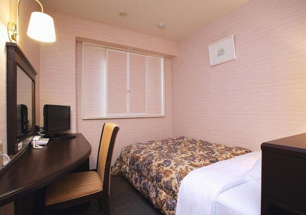 Single Room - Non-Smoking room - Image 1