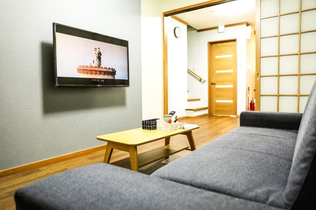 Two-Bedroom House room - Image 2