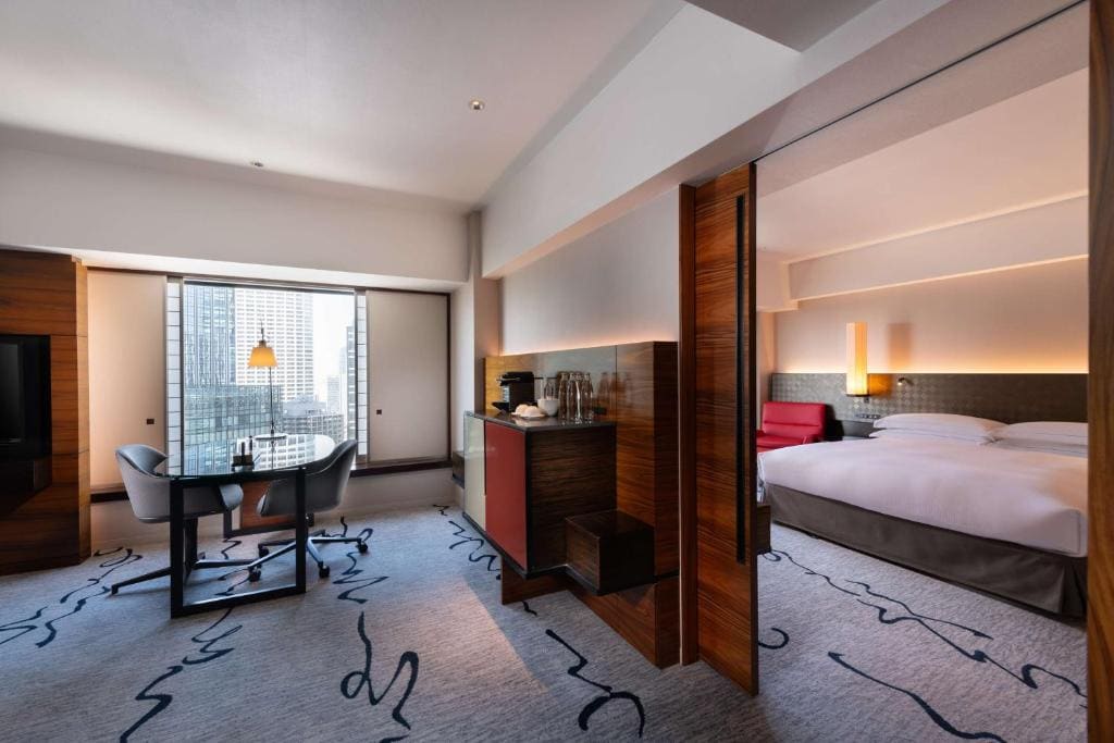 Executive King Tower Suite room - Image 2
