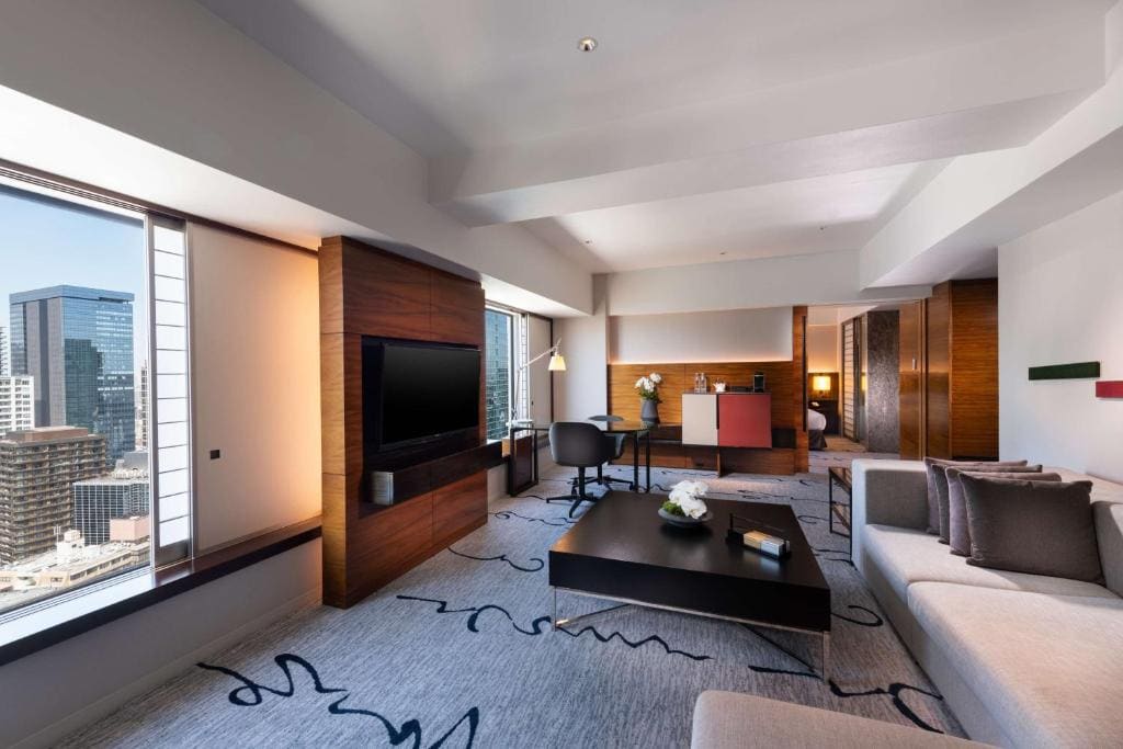 Executive King Tower Suite room - Image 3