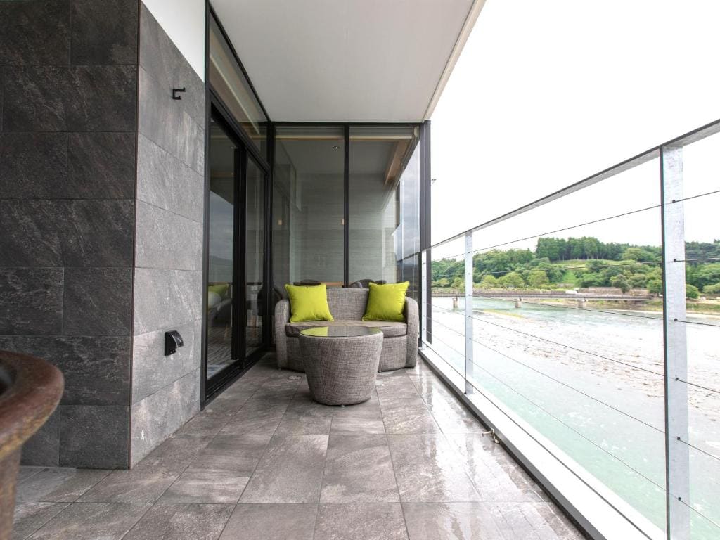 Suite room - Image 1