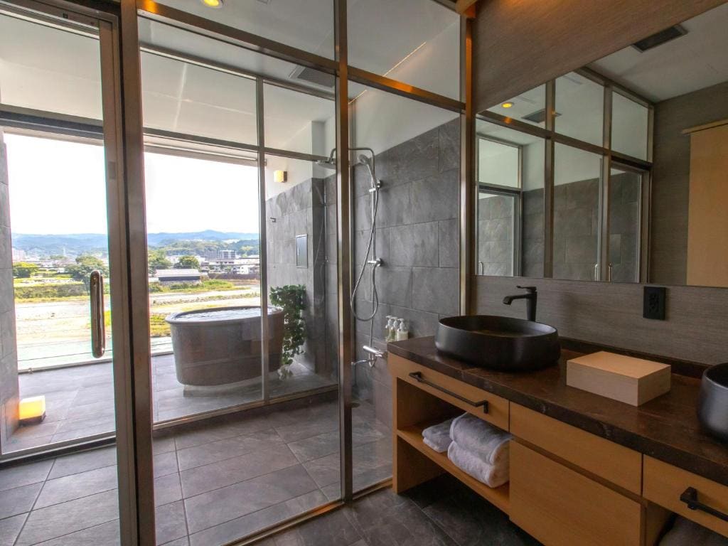 Suite room - Image 3