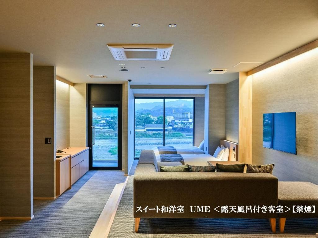 Suite with River View room - Image 1
