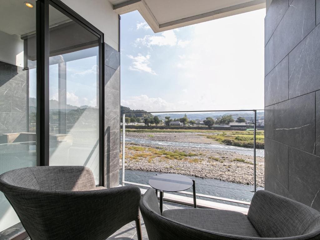 Triple Room with Terrace room - Image 1