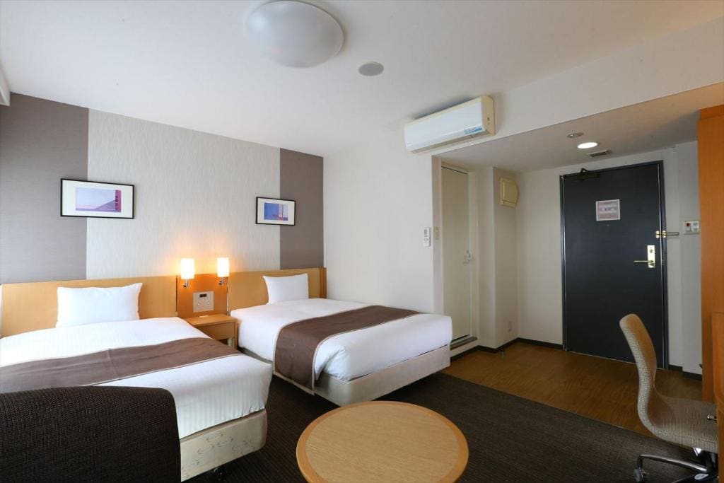 Twin Room (Two 120cm Beds) - Non-Smoking room - Image 3