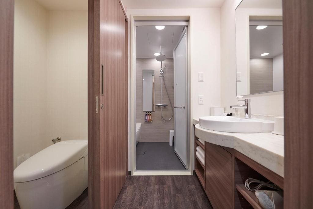 Moderate Single Room - Non-Smoking room - Image 3