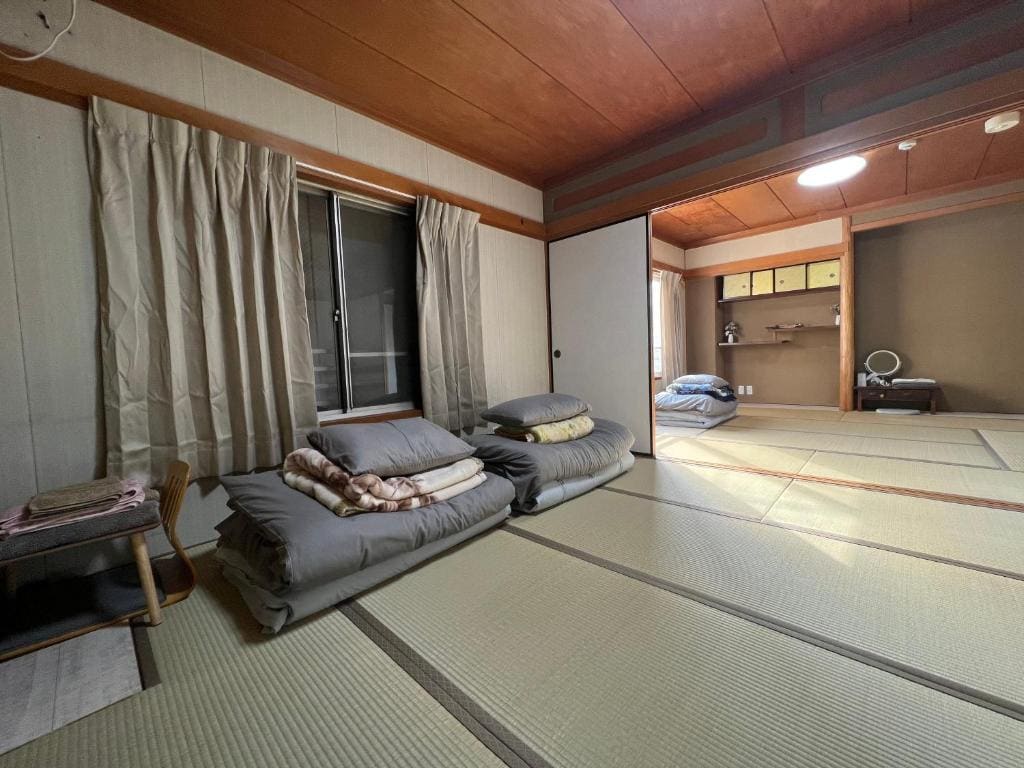 Japanese-Style Room room - Image 1
