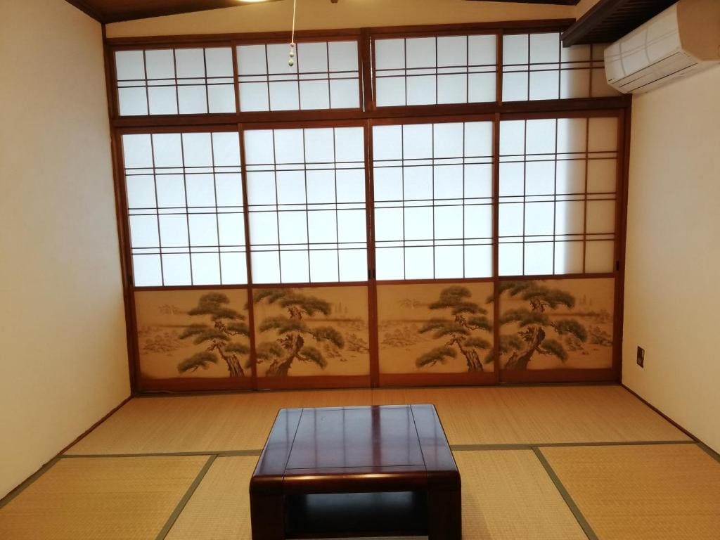 Superior Triple Room room - Image 2