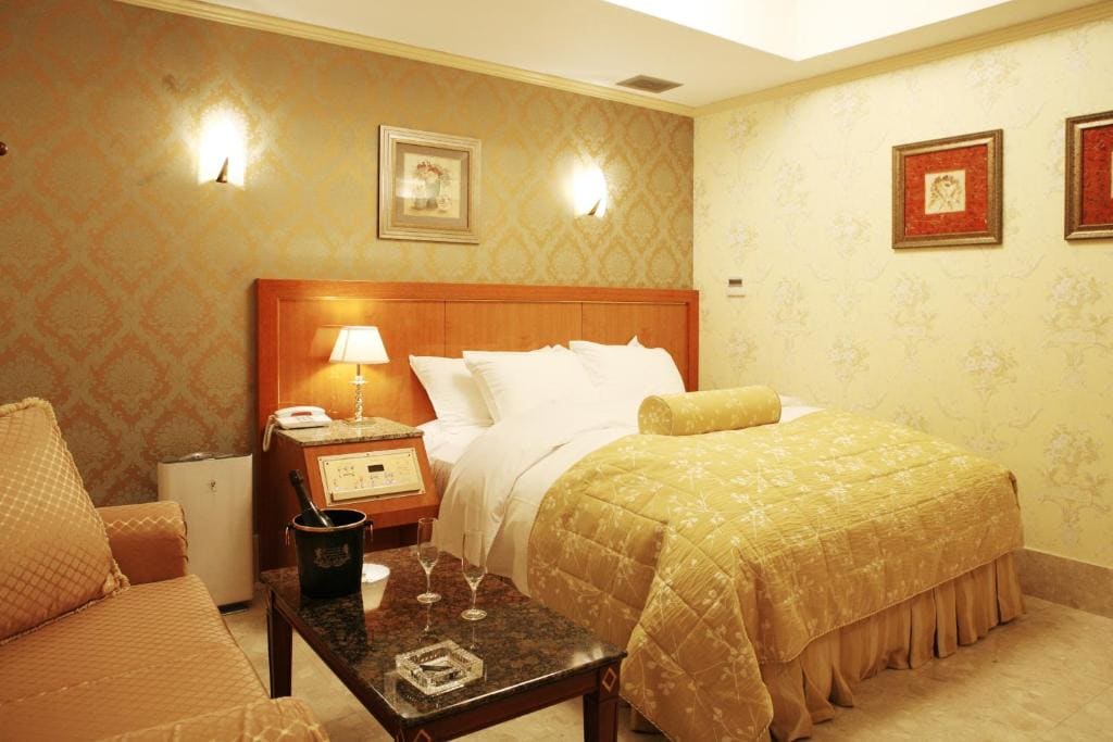 Superior Double Room room - Image 1