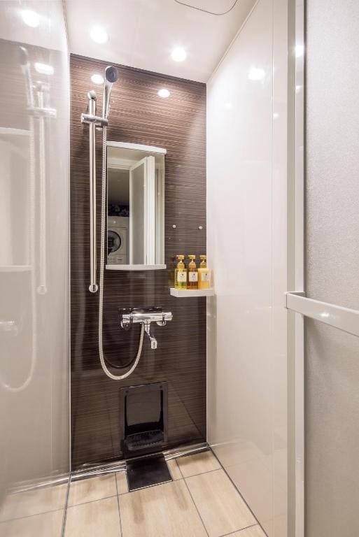 Triple Room with Balcony (3 Adult) room - Image 3